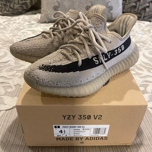 Yeezy Boost 350 V2